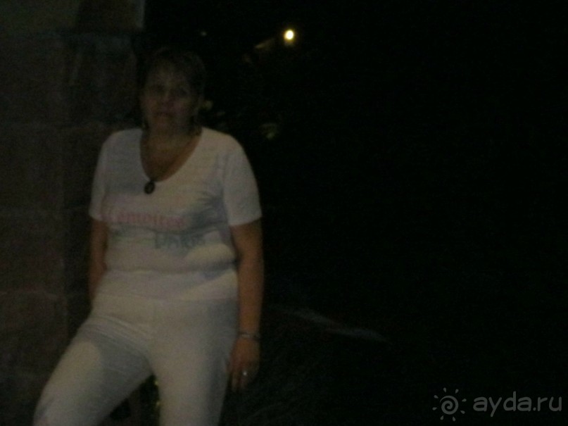 В холле отеля