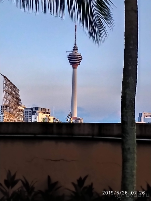 Отель в центре торгового района