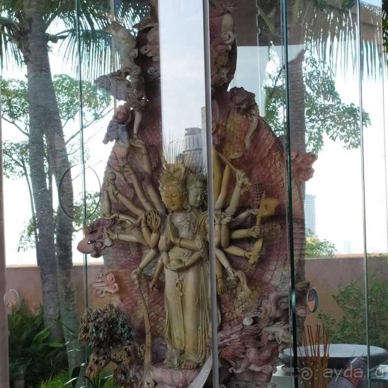 Отель в центре торгового района