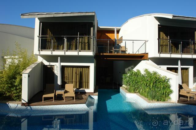 фото Yasmine Beach