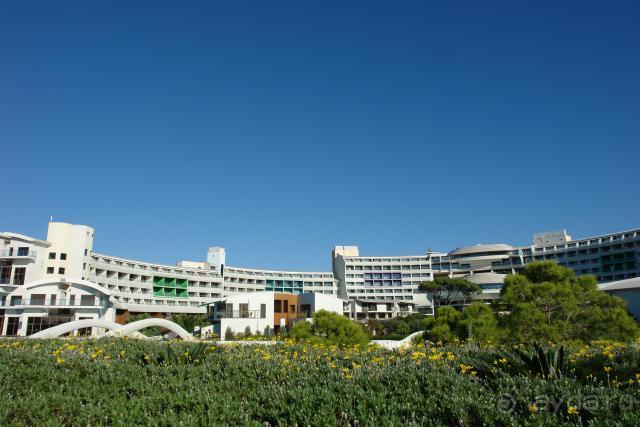 фото Yasmine Beach