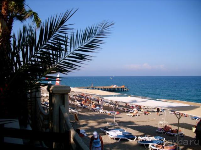 Larissa Club Akman Park