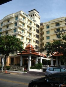 фото Aiyaree Place Hotel