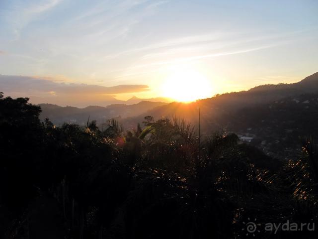 фото Topaz Hotel