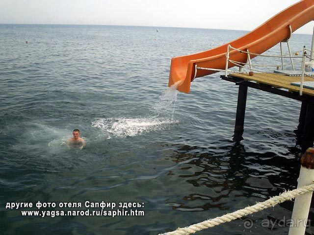 Горка, по которой съезжают в море в отеле Saphir, что в турецкой <a href=/turkey/alanya/>Алании</a>