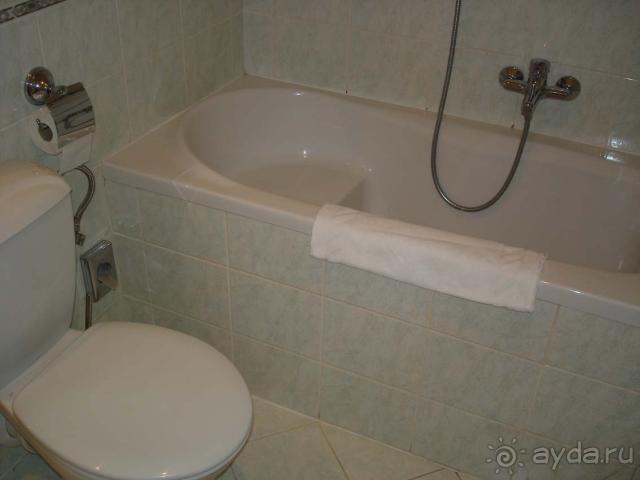 Отель почти центре Праги, на спокойной улочке.