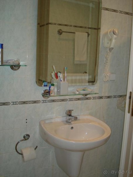 Отель почти центре Праги, на спокойной улочке.