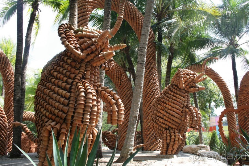 Парк Нонг Нуч, сад горшочков