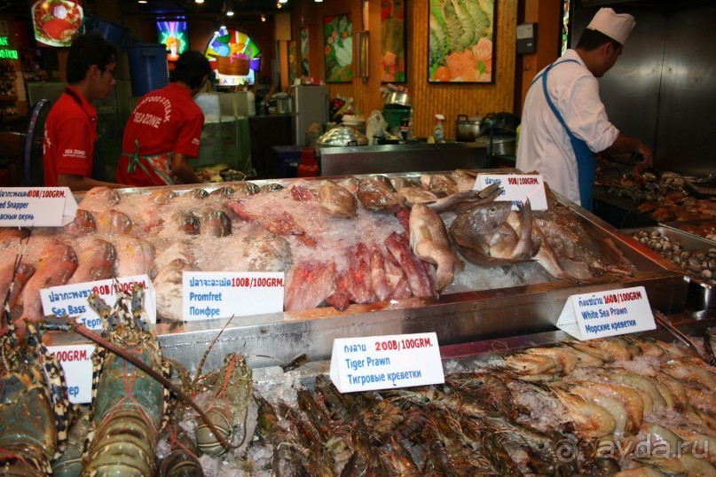 Паттайя, ночная Уолкин Стрит