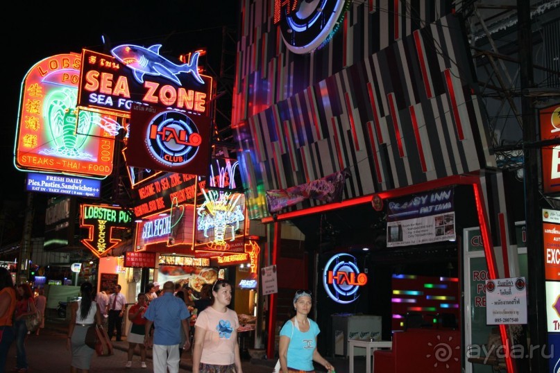 Паттайя, ночная Уолкин Стрит
