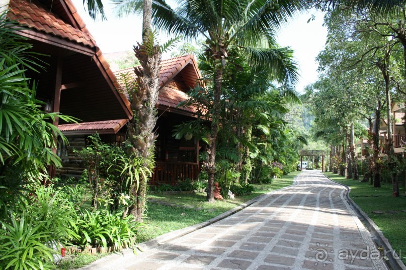 Ко Чанг, территория  отеля Grand Cabana