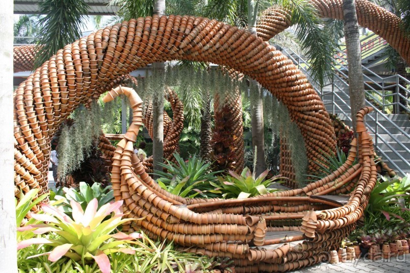 Парк Нонг Нуч, сад горшочков