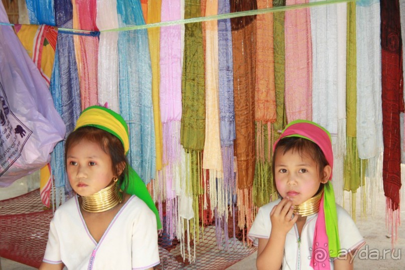 В деревне племени Каренов