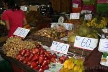 Паттайя. Ночной рынок на Тепразите. Фрукты очень подорожали