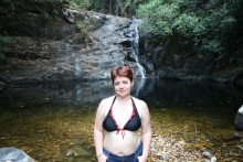 Треккинг в джунгли. Спустя 3 часа мы пришли к водопаду.