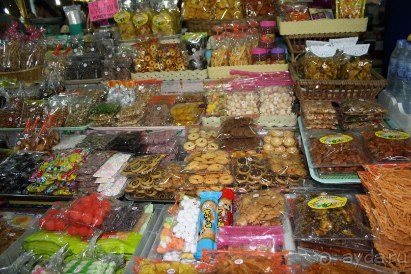 Паттайя. Ночной рынок на Тепразите. Вот она, экзотика Азии. Сладости Тайланда
