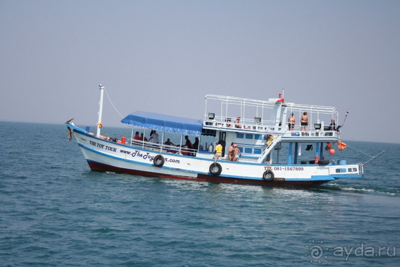 Плывем на остров Принцессы на таком же кораблике.