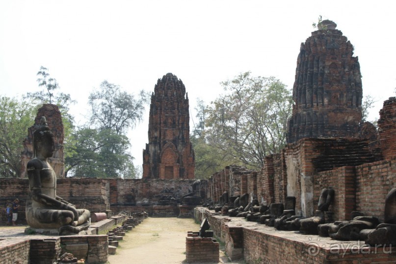 Аюттая -  древняя столица Сиама, практически полностью разрушенная  бирманцами.
