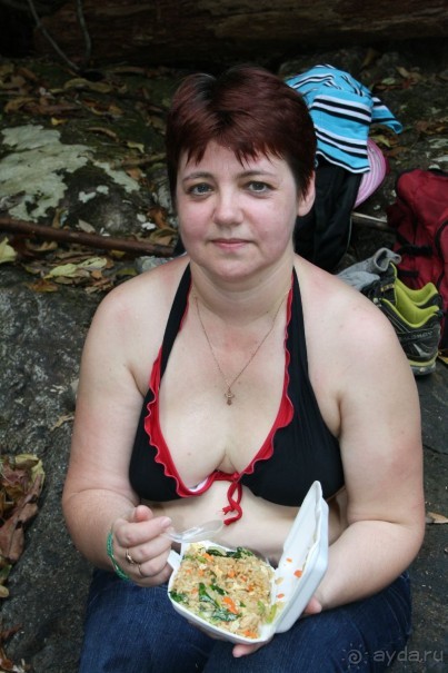 Обедаем возле водопада - и снова в путь! Обратно на базу!