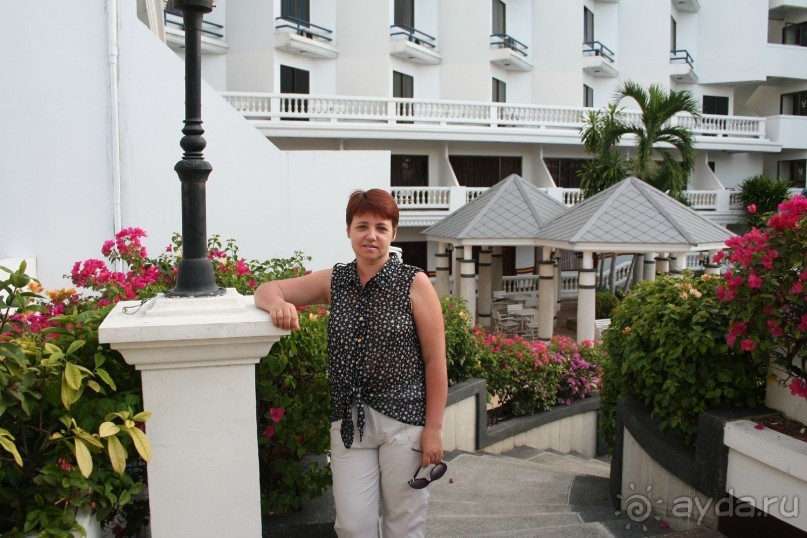 И кругом цветы