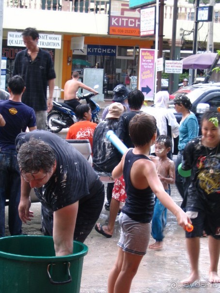 Сонгкран 2006