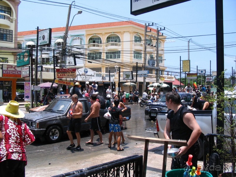 Сонгкран 2006