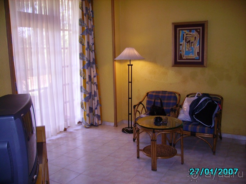 Я здесь отдыхаю каждый год, а Вы?