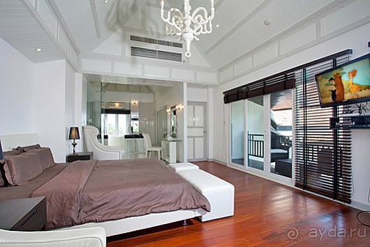 Вилла 6 спален со своим пляжем. Пляж НаДжомтьен. Паттайя