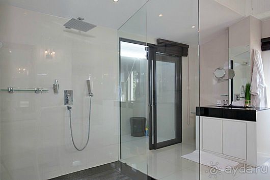 Вилла 6 спален со своим пляжем. Пляж НаДжомтьен. Паттайя