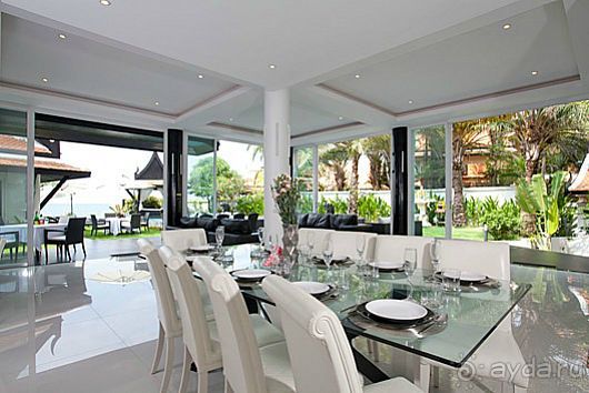 Вилла 6 спален со своим пляжем. Пляж НаДжомтьен. Паттайя