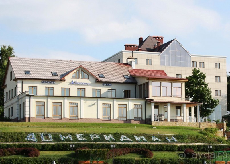 фото Estreya Palace