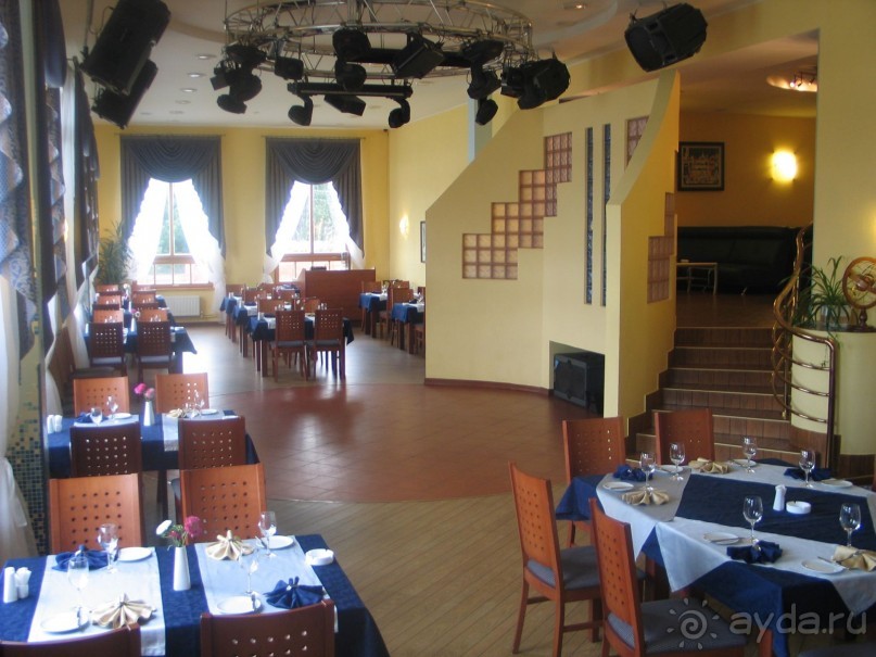 фото Estreya Palace