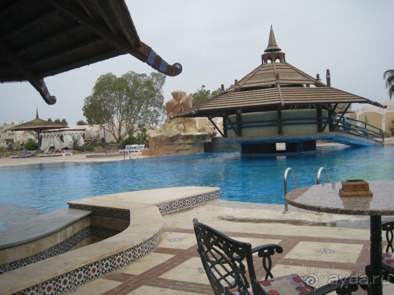 Тихая бухта в ветреном Шарме