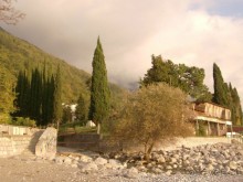 Неоправданная дороговизна и разруха в Гагре . 2013. Осень . Фото.