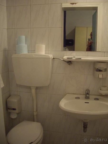 === Saxon - отель для выносливых и терпеливых ===