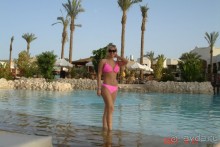 а вот и бассейн