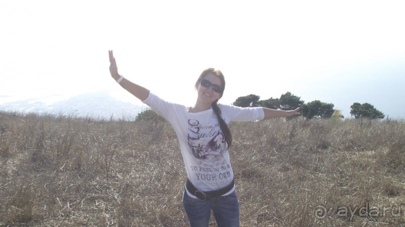 за моей спиной два моря сливаются - Тирринейское и Эгейское