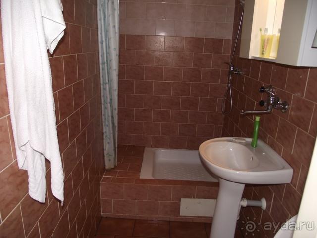 Тихий отель с суперзавтраками!