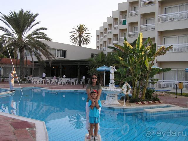 фото Yiannoulla Beach