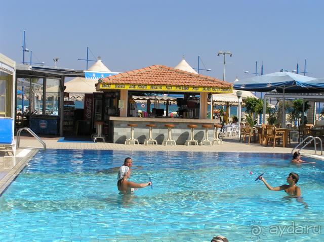Limanaki Beach Hotel
