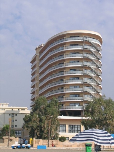 Puente Real. Вид с моря