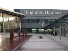 Вид отеля со стороны отеля в аэропорт и на S-Bahn