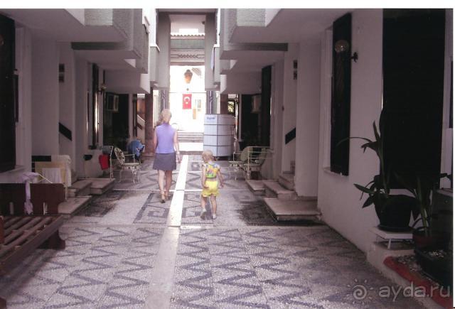 Сушим трусы и спим в полумраке днем)))