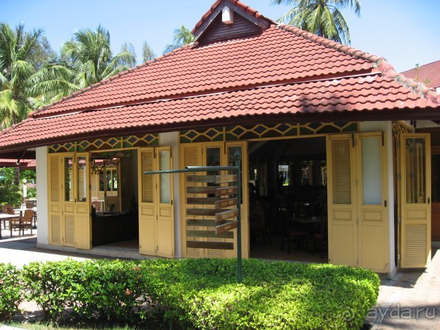 Rydges Beach Resort