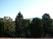 Красивый отель с маленькими двухместными номерами