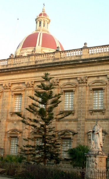 Заббар - церковь Богородицы Милосердной, детали