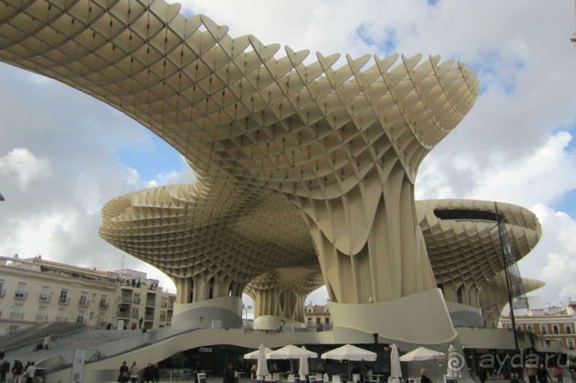 Plaza de la Encarnacion.