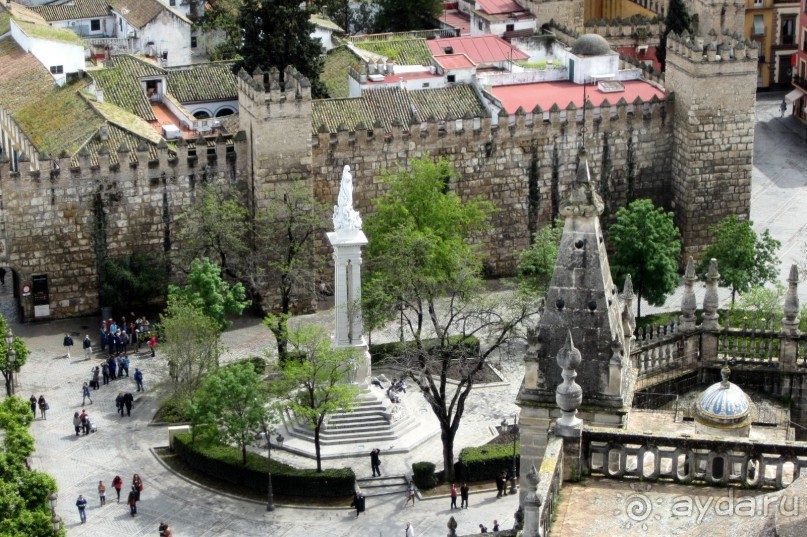 Вид на город с башни Хиральда