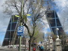 Мадрид - Наклонные башни «Дверь в Европу»