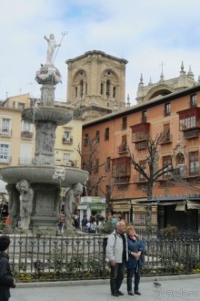 Гранада - Plaza de Bib-Rambla